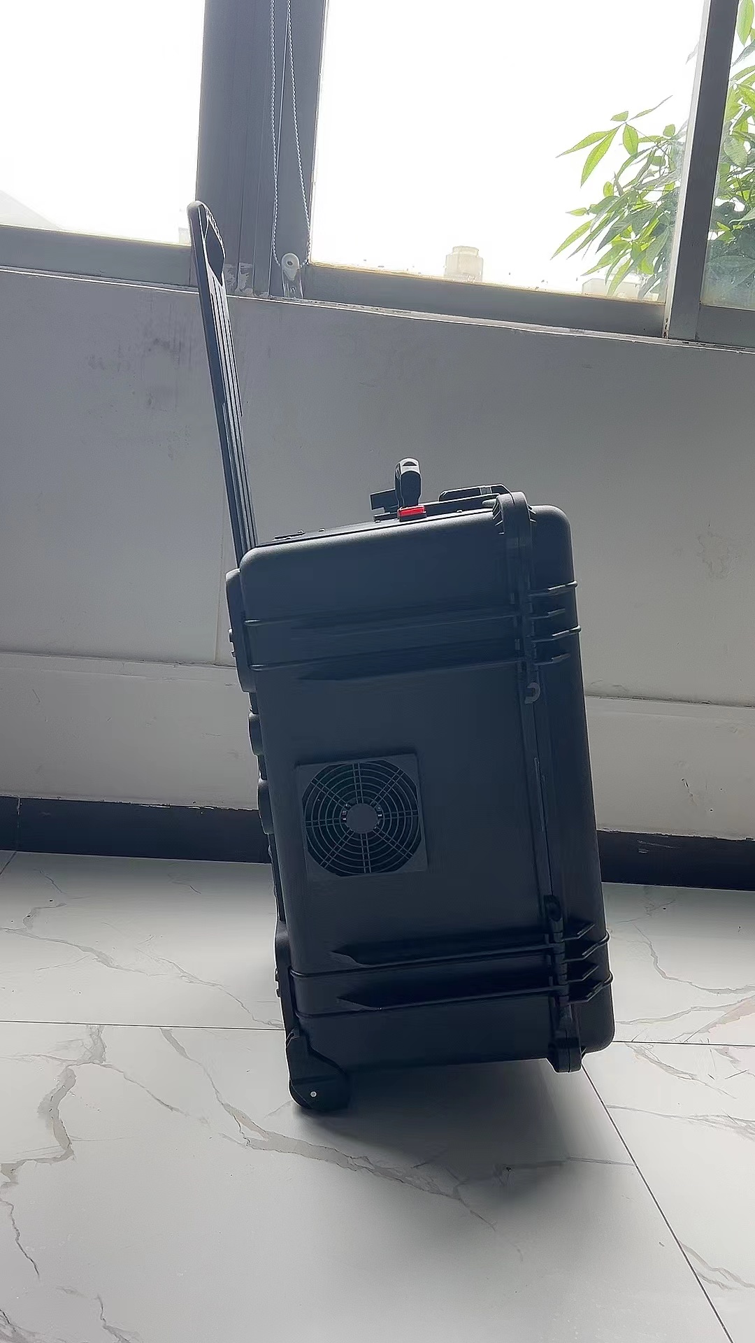 江陵手拉箱型移动通信干扰器